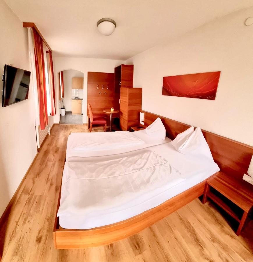 Schillerhof Hotel Garni Vöcklabruck Extérieur photo