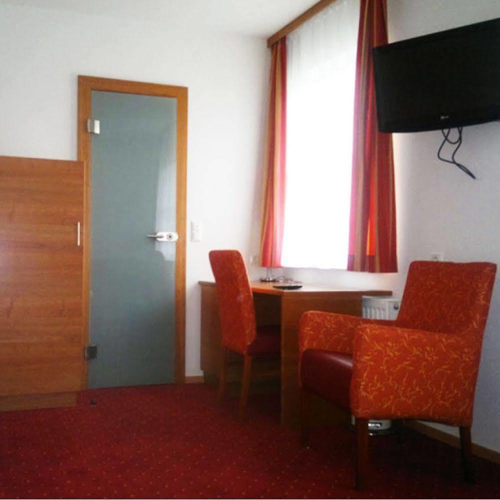 Schillerhof Hotel Garni Vöcklabruck Extérieur photo