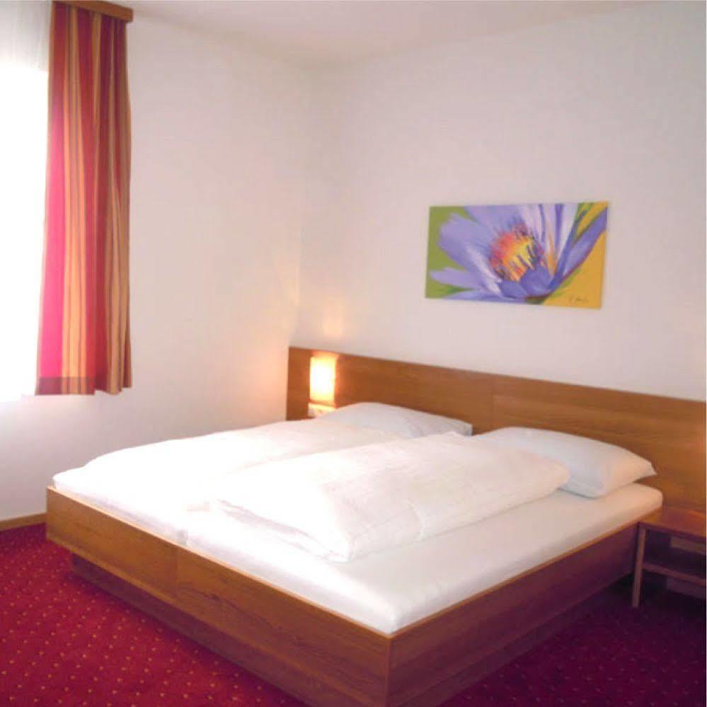 Schillerhof Hotel Garni Vöcklabruck Extérieur photo